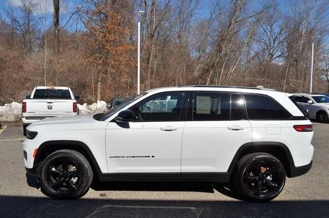 used 2023 Jeep Grand Cherokee car, priced at $32,987