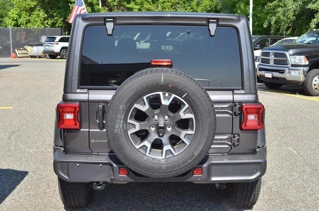 new 2025 Jeep Wrangler car, priced at $55,559