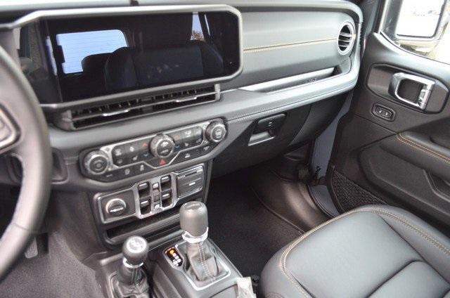 new 2025 Jeep Gladiator car, priced at $49,410