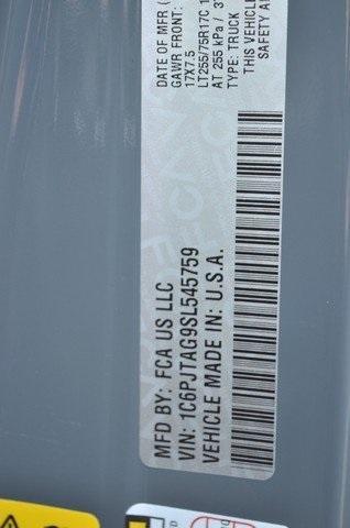 new 2025 Jeep Gladiator car, priced at $49,410