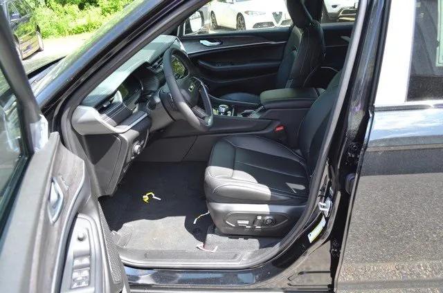 new 2025 Jeep Grand Cherokee car, priced at $49,603