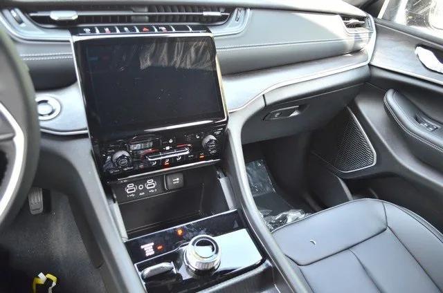 new 2025 Jeep Grand Cherokee car, priced at $49,603