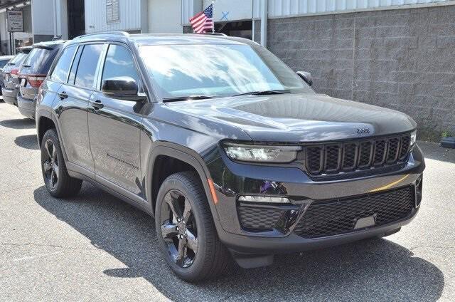 new 2025 Jeep Grand Cherokee car, priced at $49,603