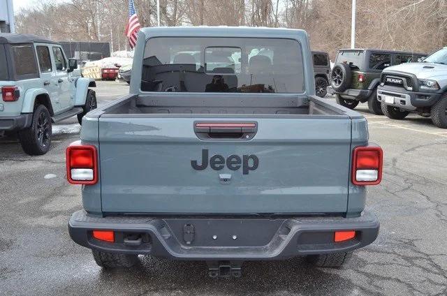 new 2025 Jeep Gladiator car, priced at $44,735