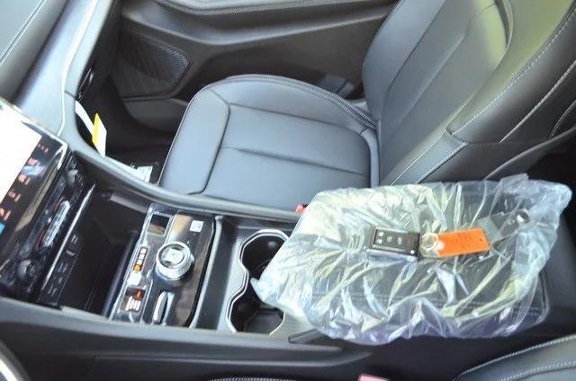 new 2025 Jeep Grand Cherokee car, priced at $47,308