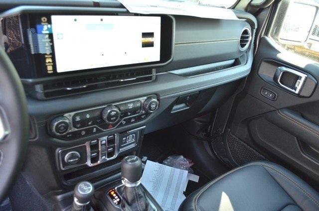 new 2025 Jeep Wrangler car, priced at $62,215