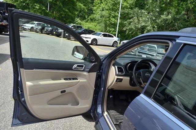 used 2021 Jeep Grand Cherokee car, priced at $28,987