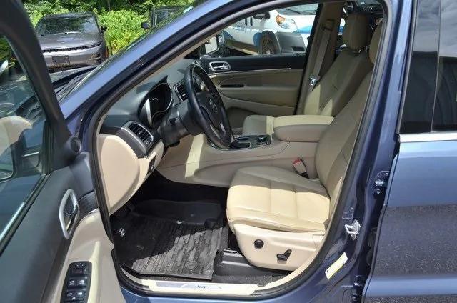 used 2021 Jeep Grand Cherokee car, priced at $28,987
