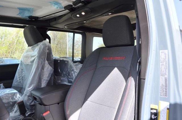 new 2025 Jeep Wrangler car, priced at $57,534