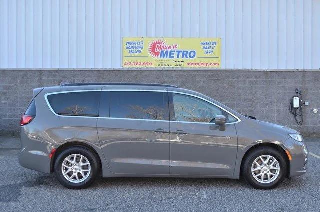 used 2022 Chrysler Pacifica car, priced at $24,487