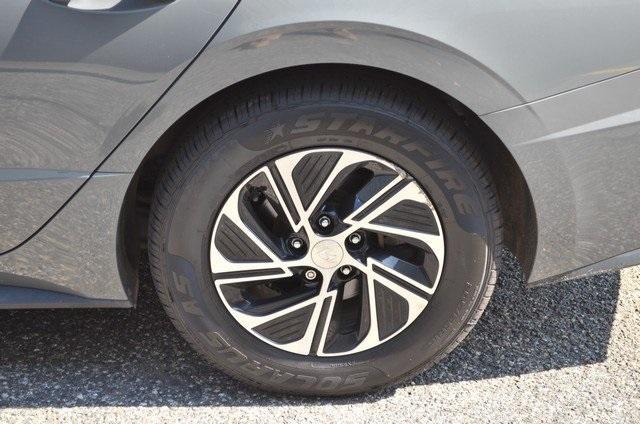 used 2022 Hyundai Sonata Hybrid car, priced at $15,987