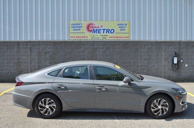 used 2022 Hyundai Sonata Hybrid car, priced at $15,987