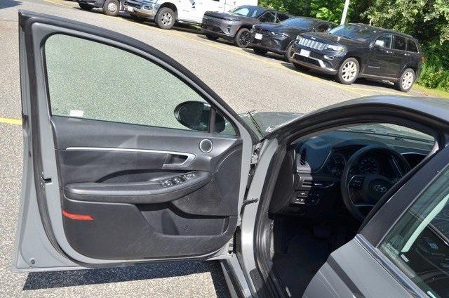 used 2022 Hyundai Sonata Hybrid car, priced at $15,987