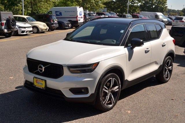 used 2022 Volvo XC40 car, priced at $27,987