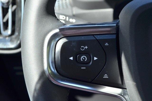 used 2022 Volvo XC40 car, priced at $27,987