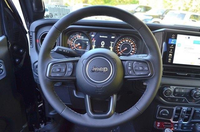 new 2025 Jeep Gladiator car, priced at $58,600