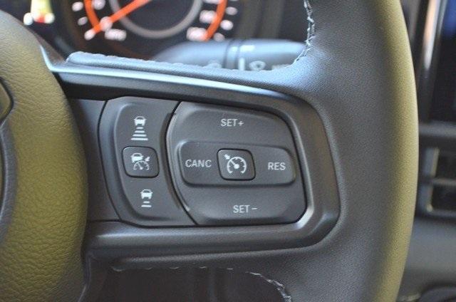 new 2025 Jeep Gladiator car, priced at $58,600