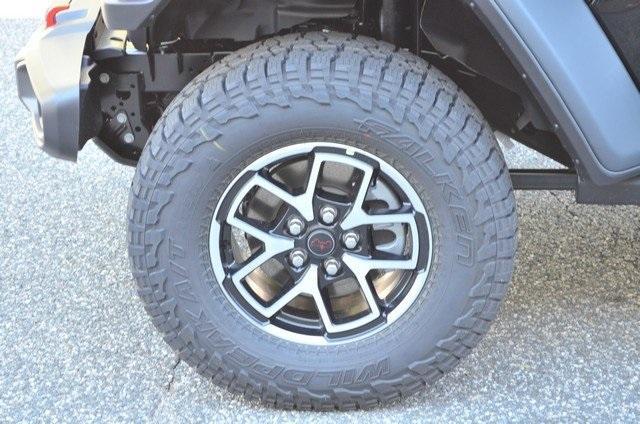 new 2025 Jeep Gladiator car, priced at $58,600