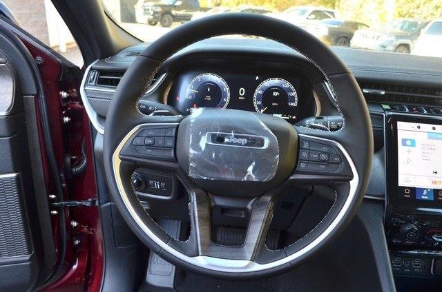 new 2025 Jeep Grand Cherokee car, priced at $54,510