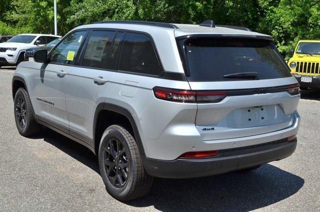 new 2024 Jeep Grand Cherokee car, priced at $45,445