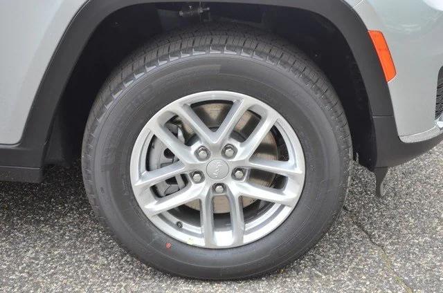 new 2025 Jeep Grand Cherokee L car, priced at $43,420