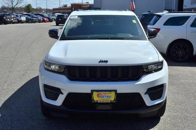 new 2025 Jeep Grand Cherokee car, priced at $44,214