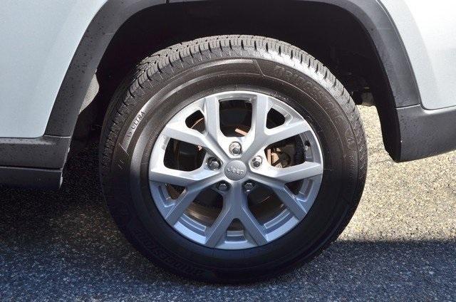 used 2023 Jeep Grand Cherokee car, priced at $27,987