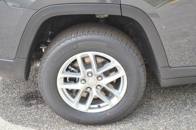 new 2025 Jeep Grand Cherokee L car, priced at $46,670