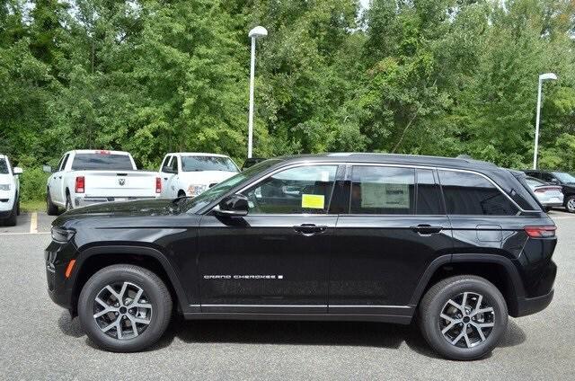 new 2024 Jeep Grand Cherokee car, priced at $45,710