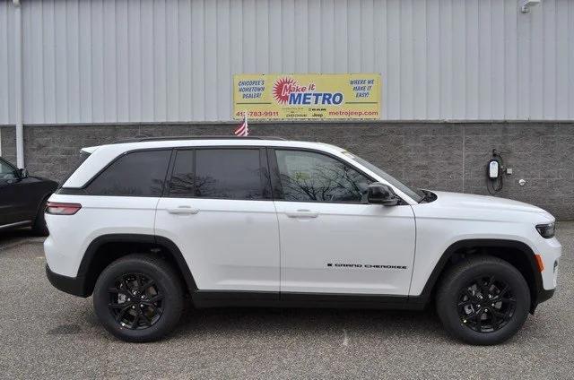 new 2025 Jeep Grand Cherokee car, priced at $43,435