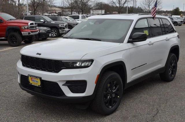 new 2025 Jeep Grand Cherokee car, priced at $43,435