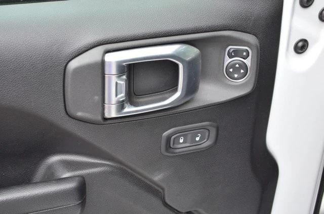 used 2021 Jeep Wrangler Unlimited car, priced at $34,987
