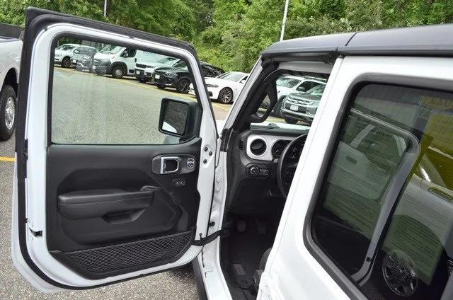 used 2021 Jeep Wrangler Unlimited car, priced at $34,987