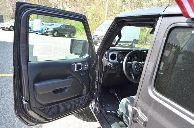 new 2025 Jeep Wrangler car, priced at $51,345