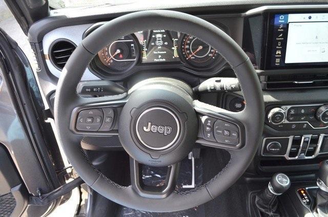 new 2025 Jeep Wrangler car, priced at $51,345
