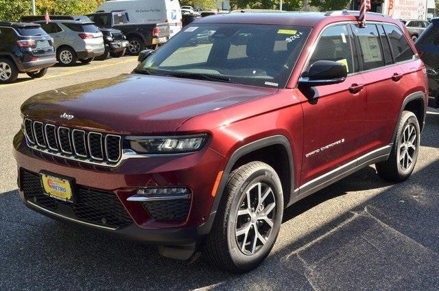 new 2025 Jeep Grand Cherokee car, priced at $52,935