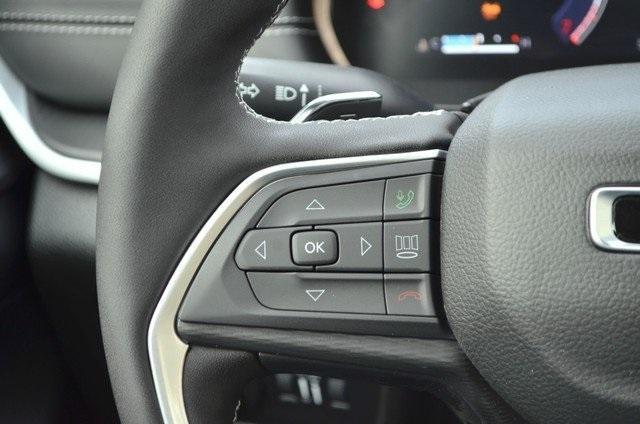 new 2025 Jeep Grand Cherokee car, priced at $46,730