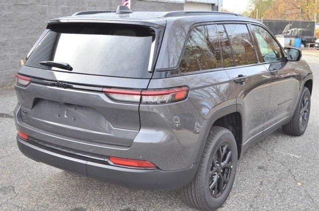 new 2025 Jeep Grand Cherokee car, priced at $46,730