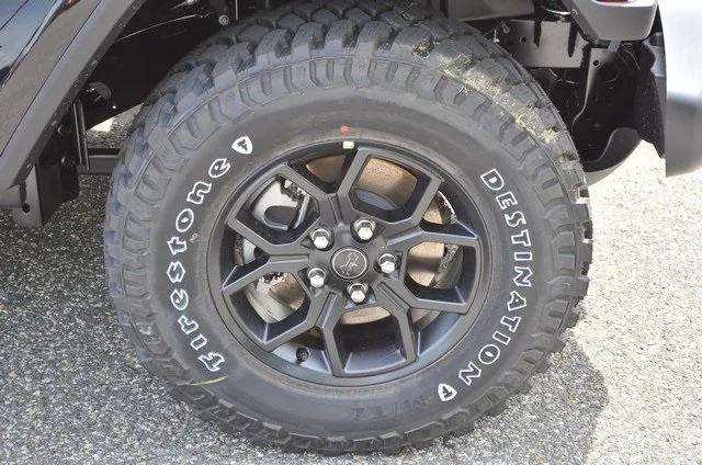 new 2025 Jeep Gladiator car, priced at $48,276