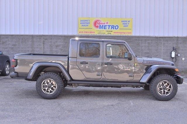new 2024 Jeep Gladiator car, priced at $67,495