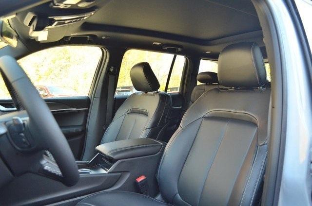 new 2025 Jeep Grand Cherokee car, priced at $52,735