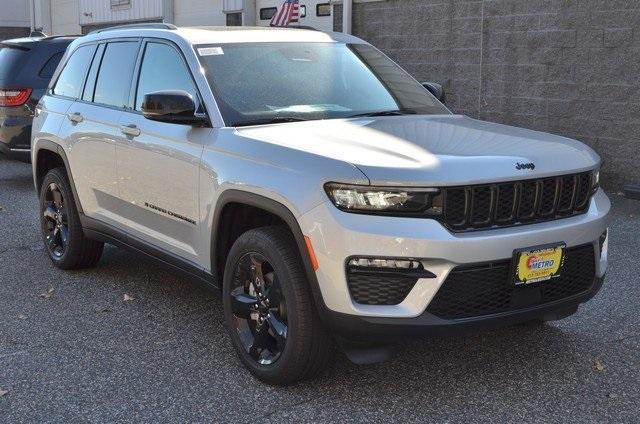 new 2025 Jeep Grand Cherokee car, priced at $52,735