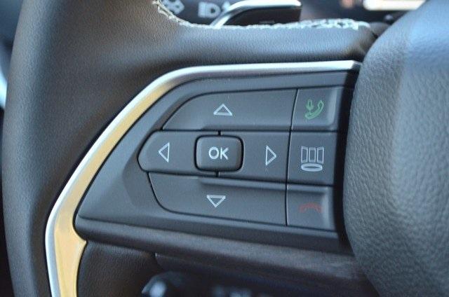 new 2025 Jeep Grand Cherokee car, priced at $52,735