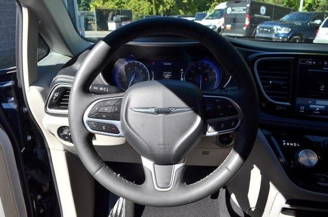 used 2023 Chrysler Pacifica car, priced at $25,987