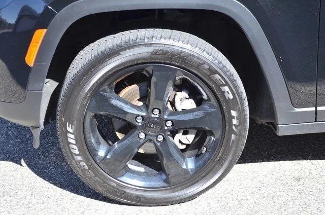 used 2023 Jeep Grand Cherokee car, priced at $33,987