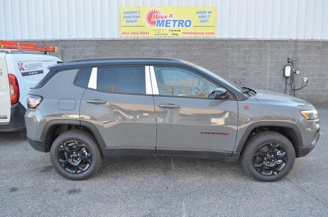 new 2024 Jeep Compass car, priced at $39,560