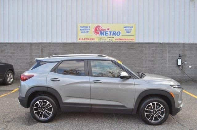 used 2025 Chevrolet TrailBlazer car, priced at $22,687