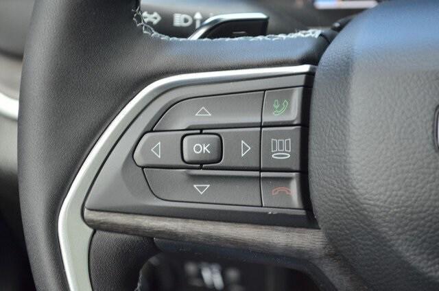 new 2025 Jeep Grand Cherokee car, priced at $43,592