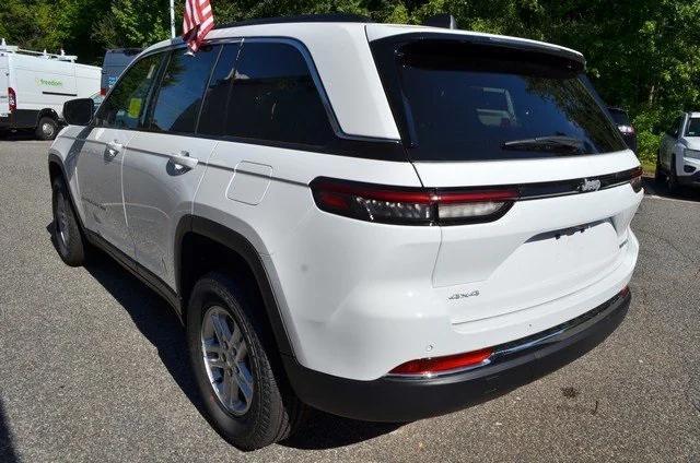 new 2024 Jeep Grand Cherokee car, priced at $41,254