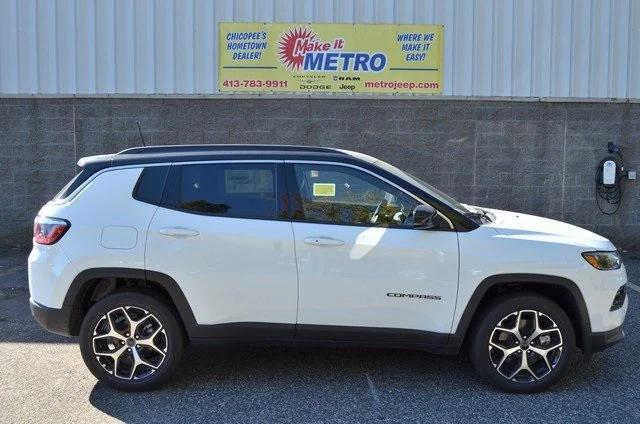 new 2025 Jeep Compass car, priced at $32,040